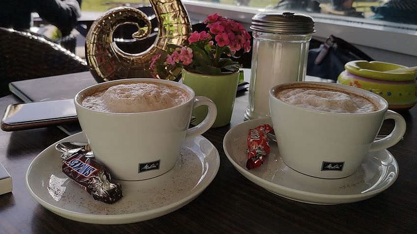 Mmmmh! — 2 leckere Cappuccino!